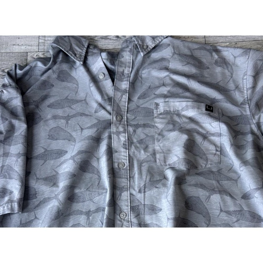 Huk Fishing Button Down Shirt Men's 2XL Gray All Over Fish Print Performance SS